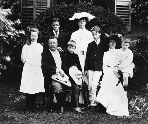 Nov 21, 2023 · Theodore was the second of four children of Theodore Roosevelt, Sr. and his socialite wife, Martha Bulloch Roosevelt, or ''Mittie.'' The Roosevelts were a fairly well-to-do family. 